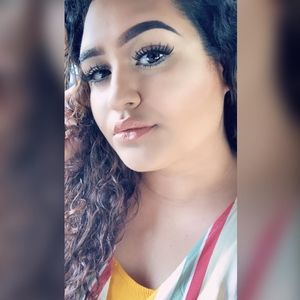 Meet your Posher, Samara